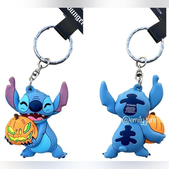 Loungefly Accessories - Stitch🎃Keychain